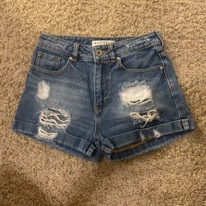 Distressed Bullhead Jean Mom Shorts